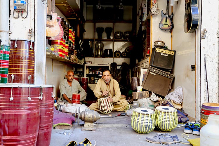 A Walk Through Taxali Gate Lahore Youlin Magazine